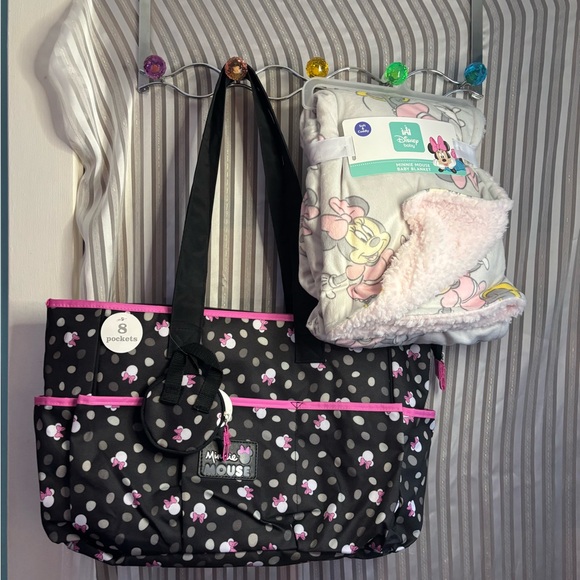 Disney Minnie Mouse Baby Bundle - Picture 5 of 7